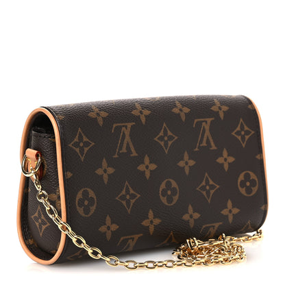 Louis Vuitton Monogram Pochette Camille 3 of 9