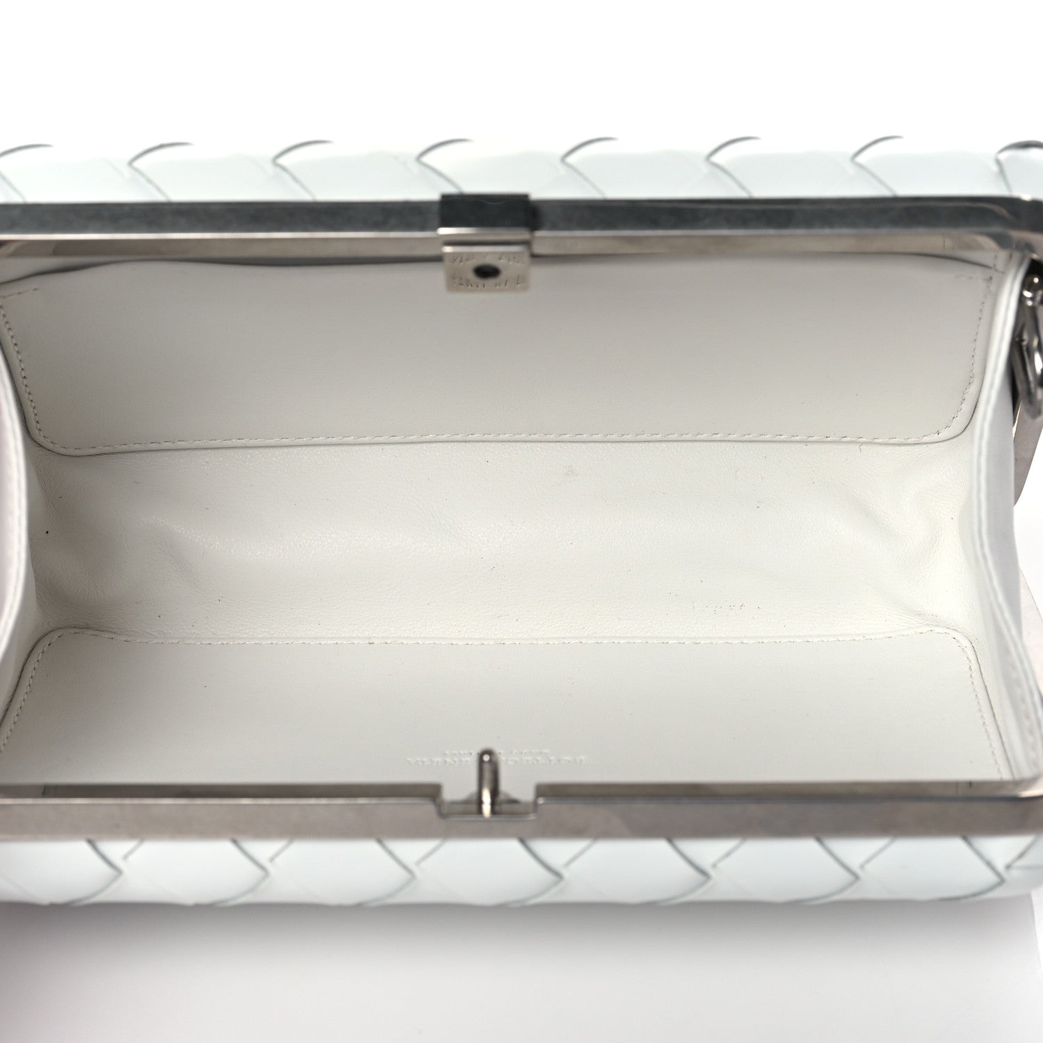 Bottega Veneta Spazzolato Intrecciato Mens Crossbody Messenger Bag Bianco 4 of 8