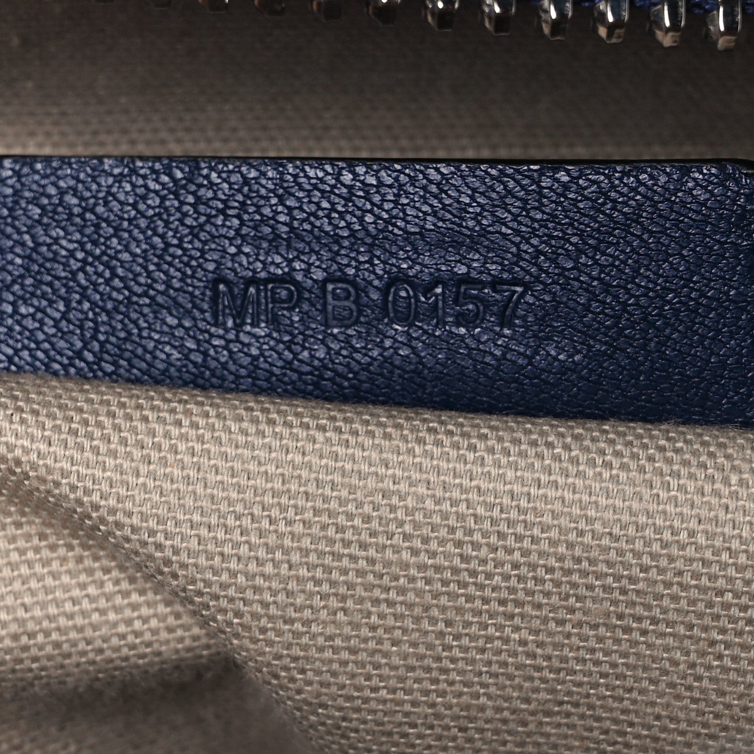 Givenchy Sugar Goatskin Medium Antigona Night Blue 6 of 12