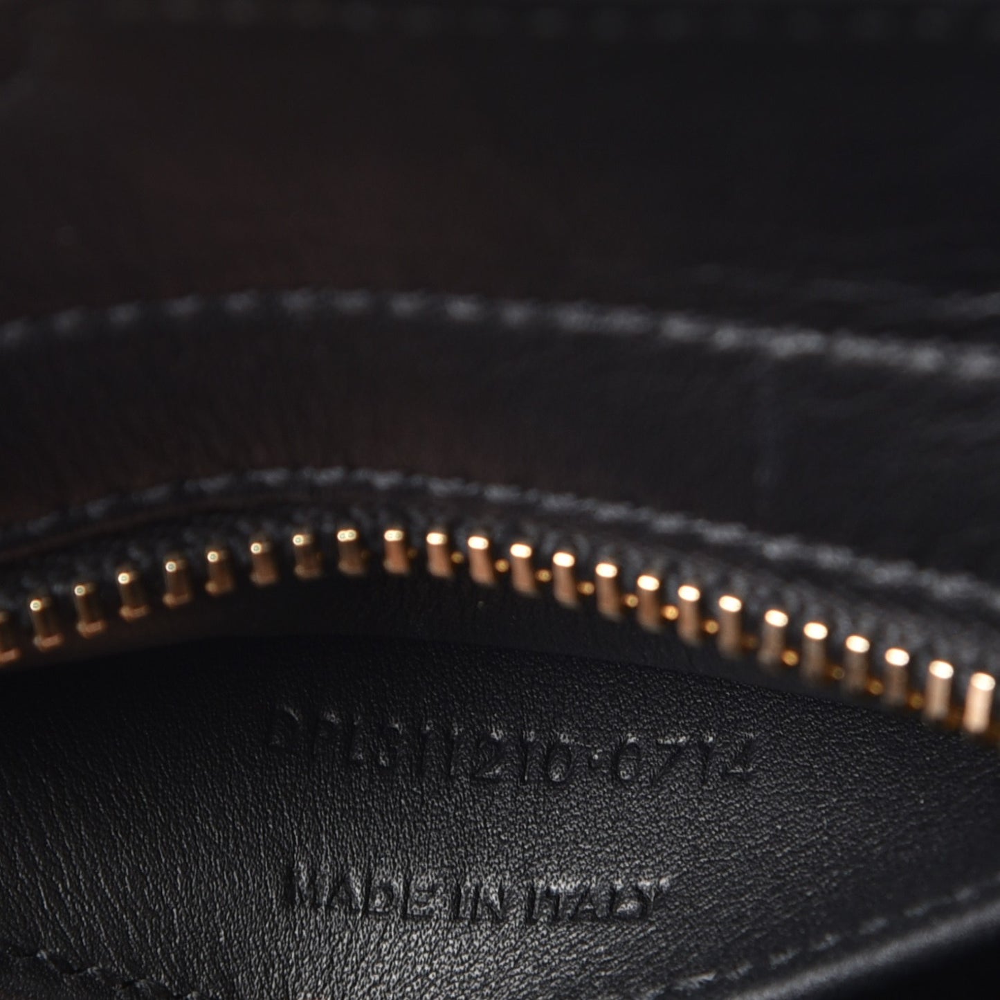 Calfskin Small Classic Y Cabas Black