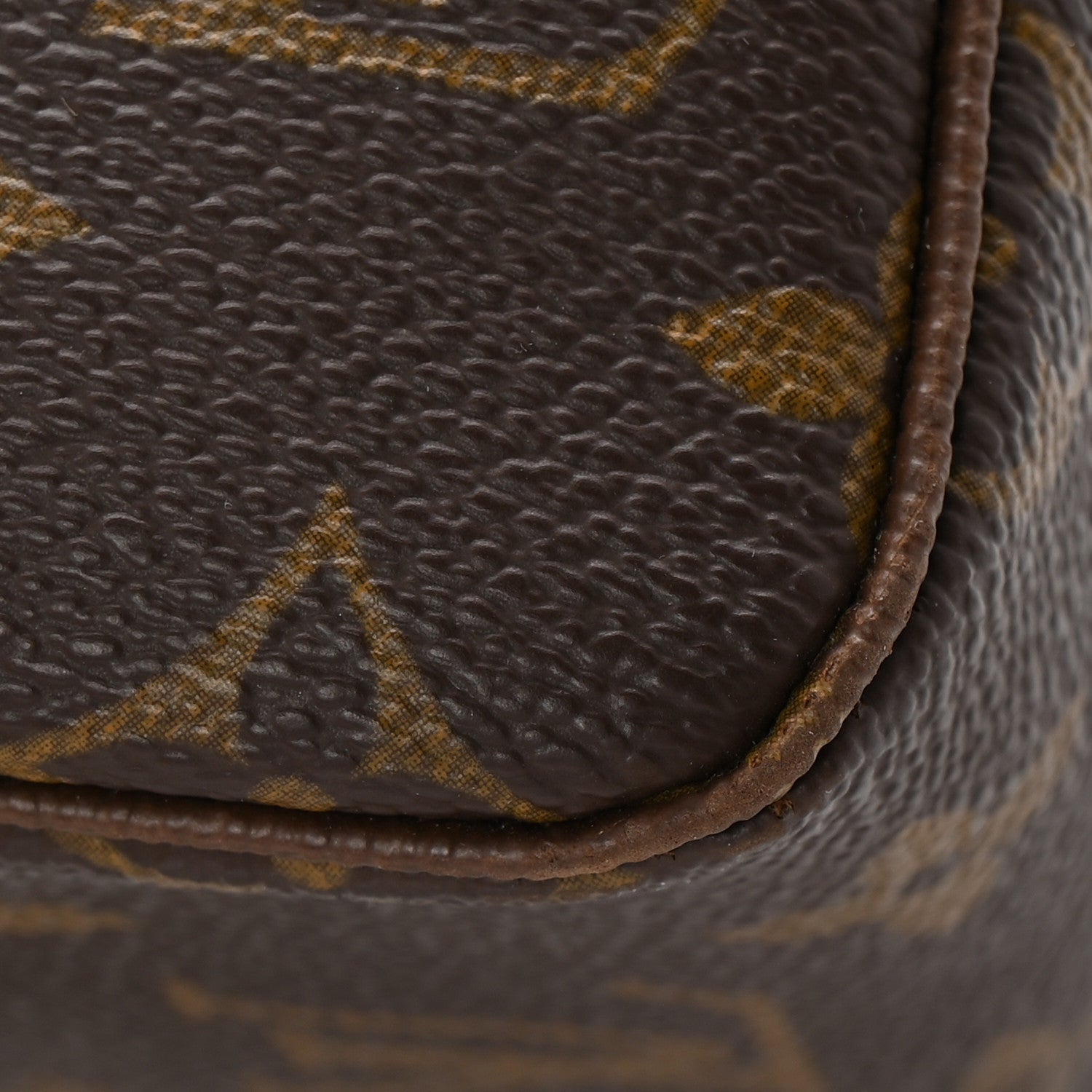 Louis Vuitton Monogram Trousse Toilette 28 10 of 10