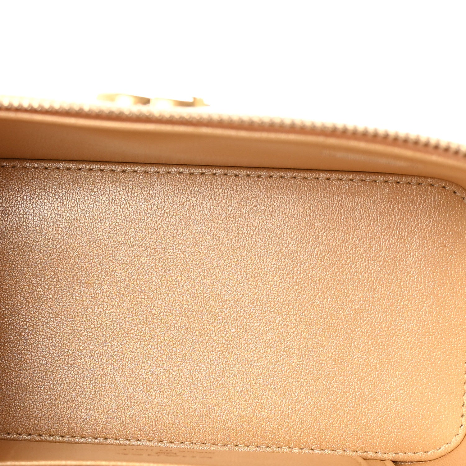 Chanel Metallic Lambskin Quilted Sweetheart Vanity Case Gold 4 of 10