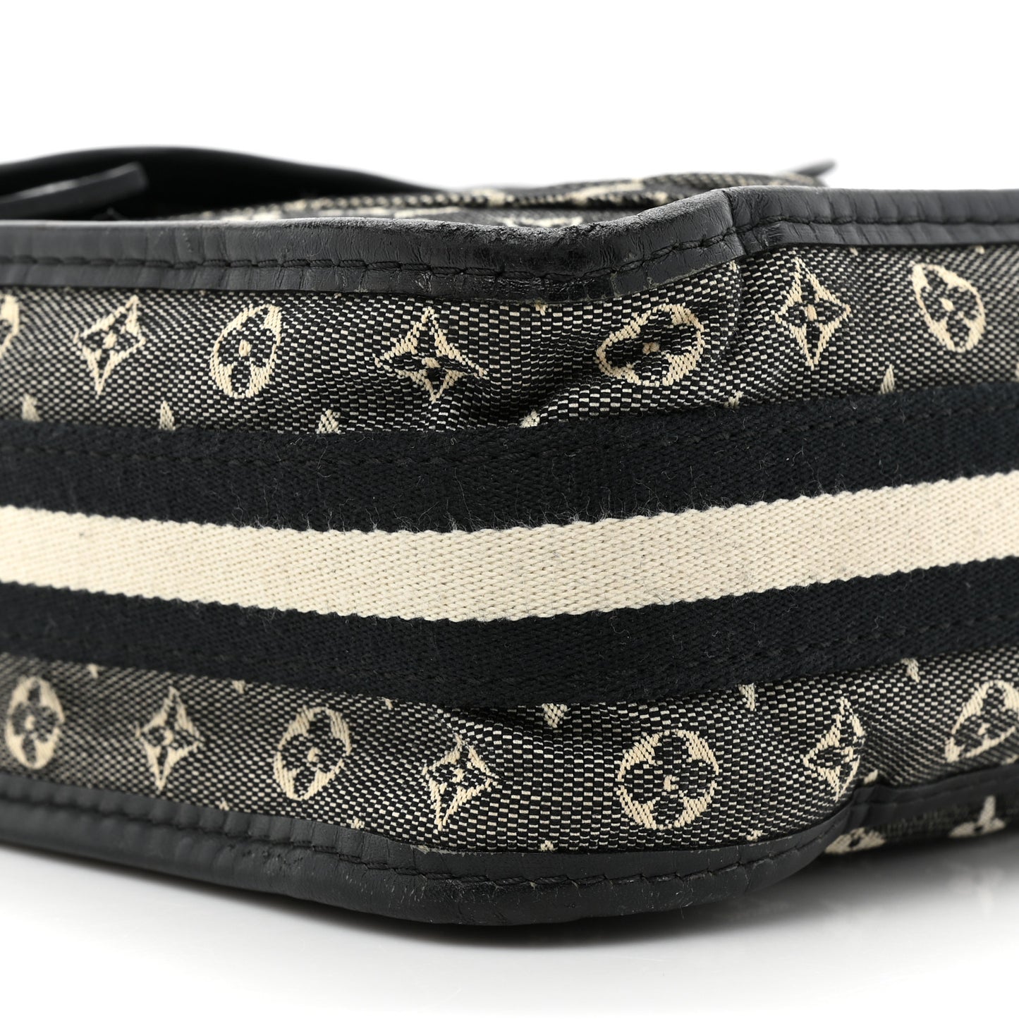 Mini Monogram Besace Mary Kate Black