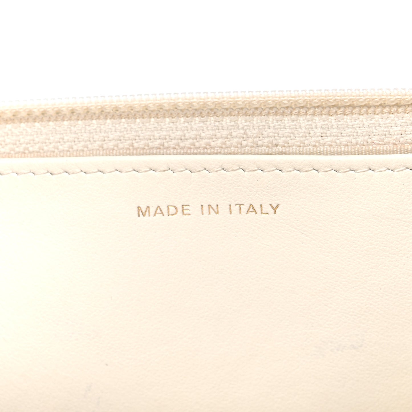 Aged Calfskin Chevron Wallet On Chain WOC White