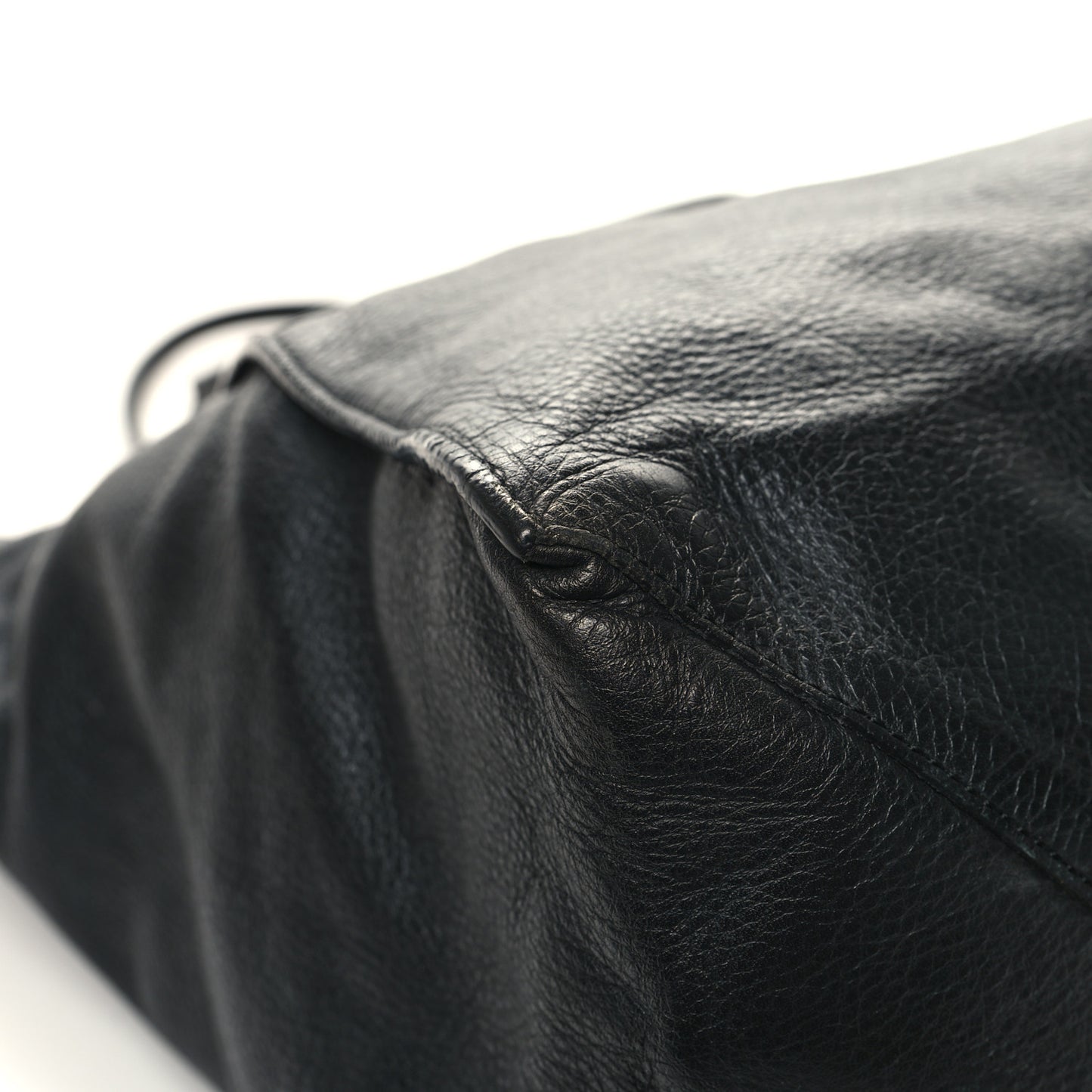 Veau Papier Basket Tote Black