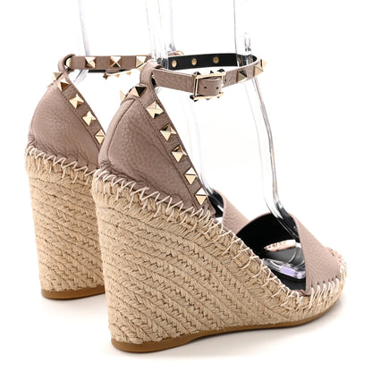 Valentino Garavani Grained Calfskin Rockstud Ankle Strap Espadrille 15/105mm Wedge Sandals 37 Poudre Natural 5 of 10