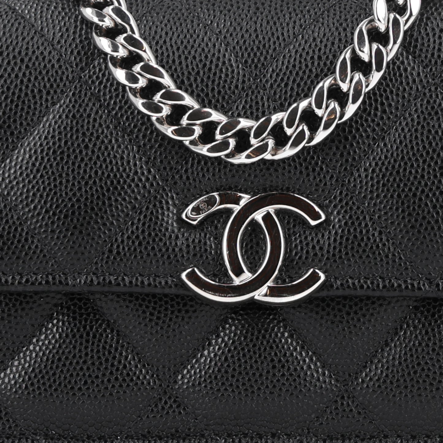 Caviar Quilted Pick Me Up Clutch With Chain Black