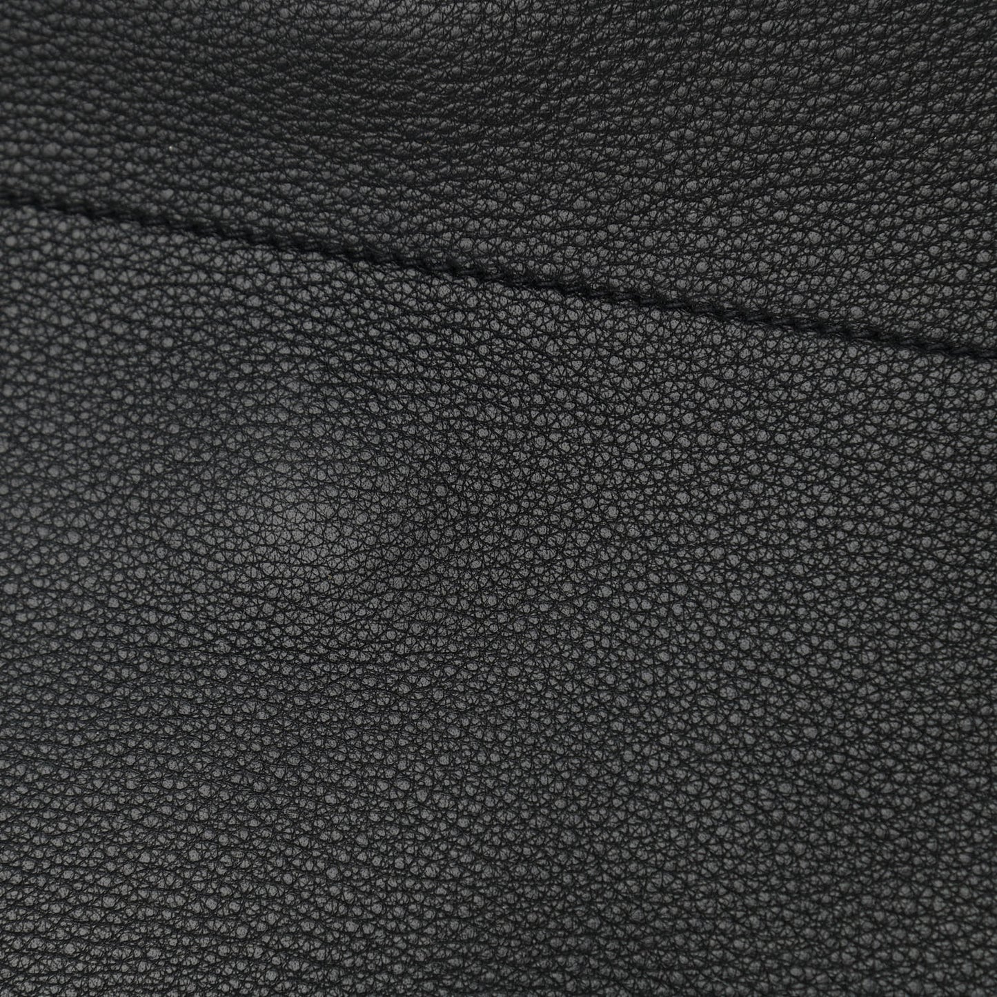 Vitello Daino Tote Black