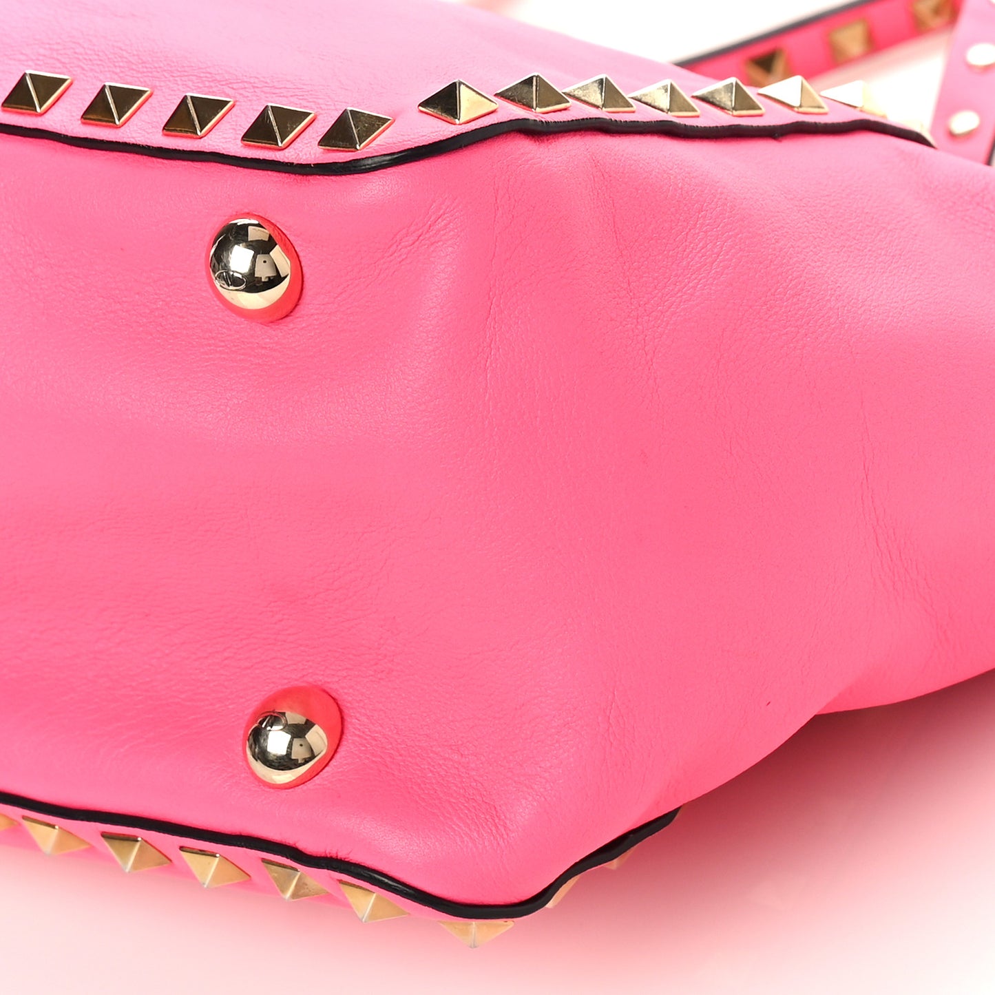 Vitello Small Rockstud Tote Fuxia Fluo