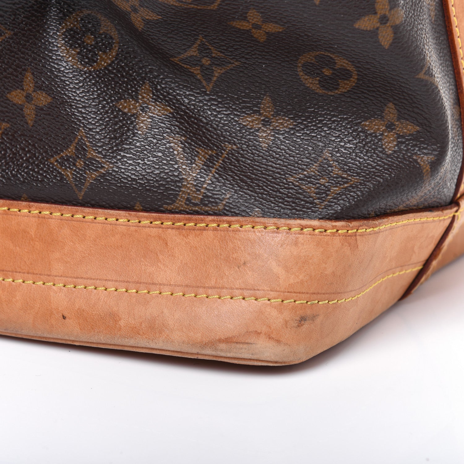Louis Vuitton Monogram Noe 16 of 28