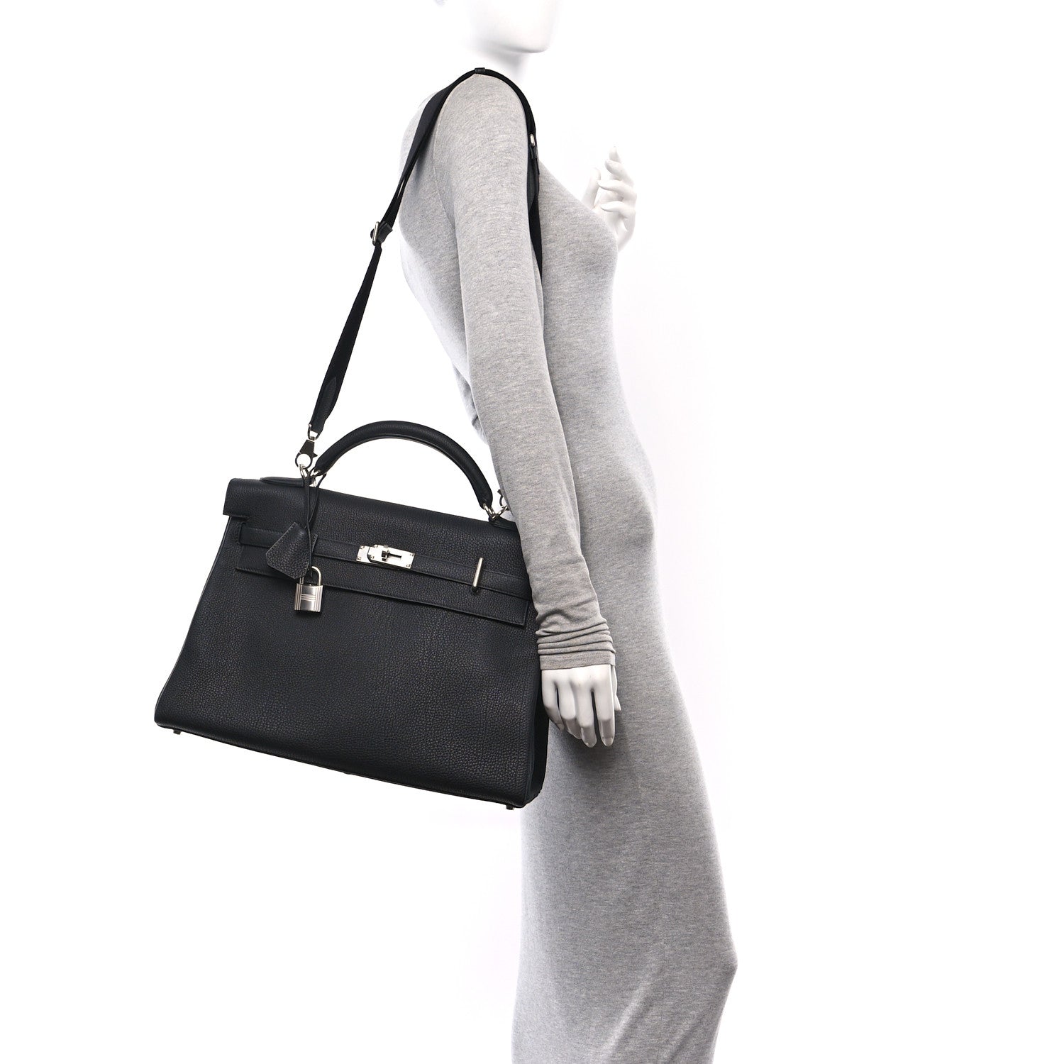 Hermes Togo Maxi Kelly Retourne 42 Caban 2 of 11