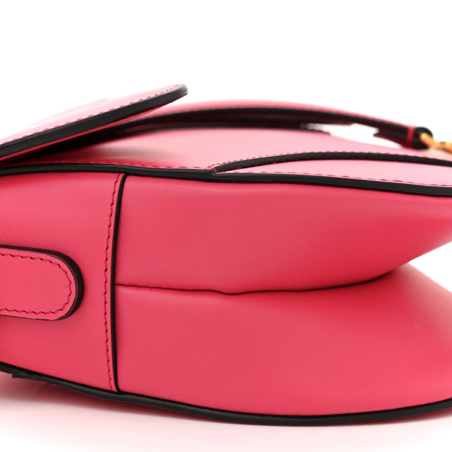 Smooth Calfskin Saddle Bag With Strap Fuchsia