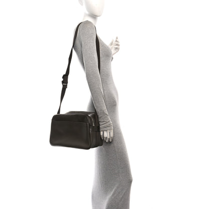 Louis Vuitton Taiga Reporter Messenger Grizzli 2 of 13