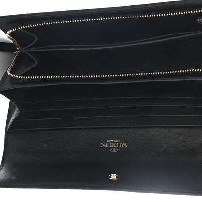 Valentino Garavani Calfskin Rockstud Wristlet Travel Wallet Black 5 of 8