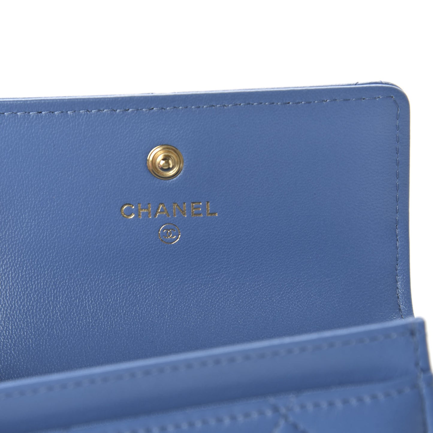 Lambskin Quilted Chanel 19 Flap Card Holder Light Blue