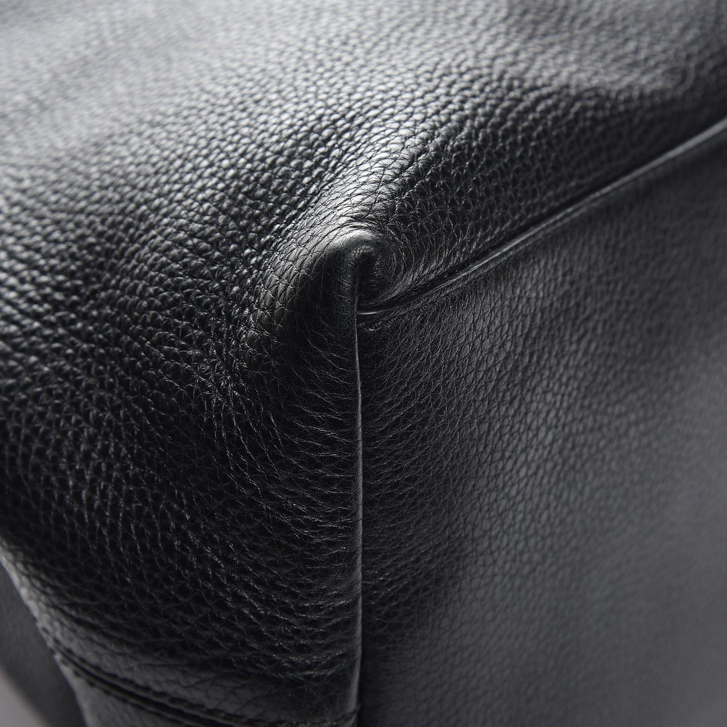 Pebbled Calfskin Large Soho Chain Shoulder Bag Black