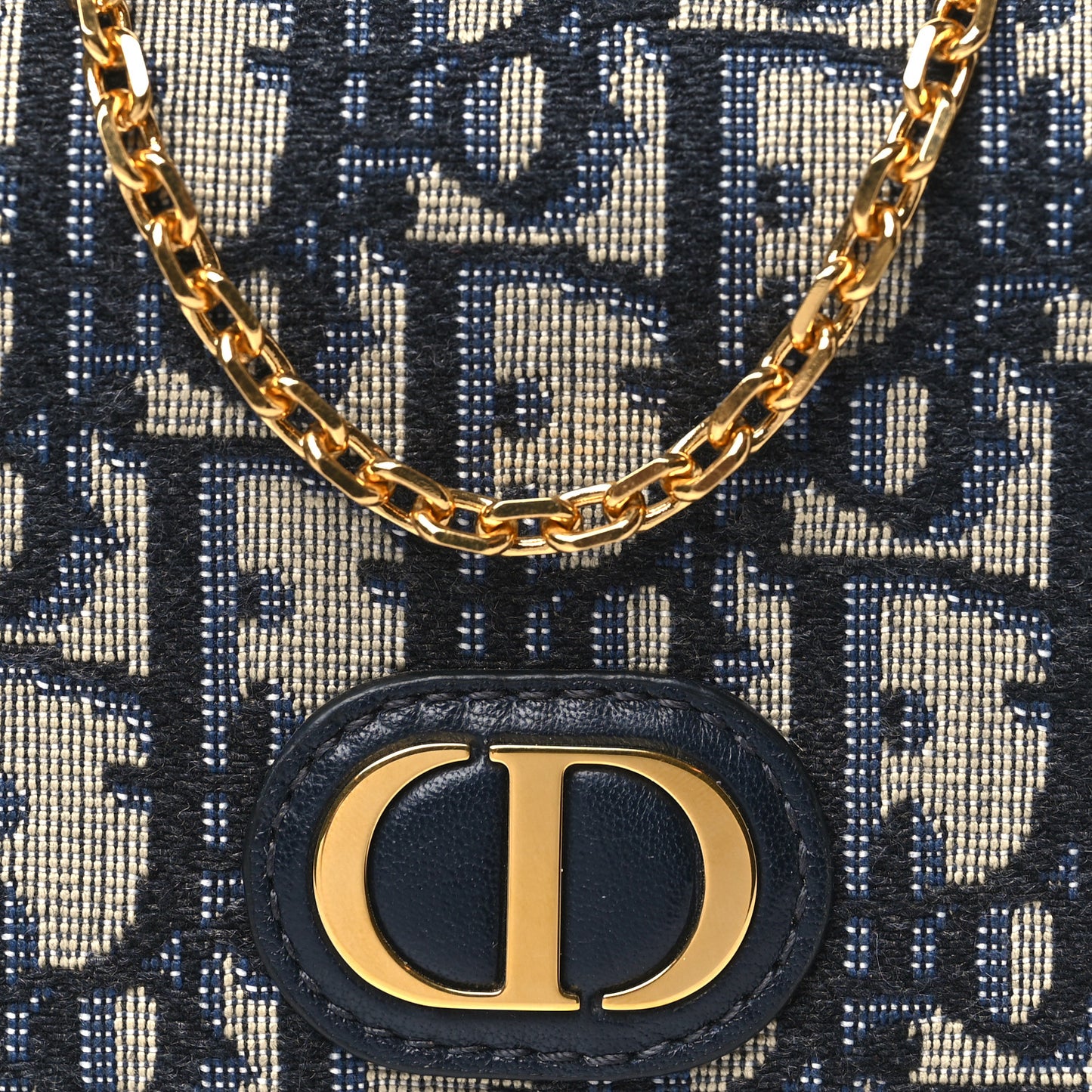 Oblique Nano 30 Montaigne Pouch Blue