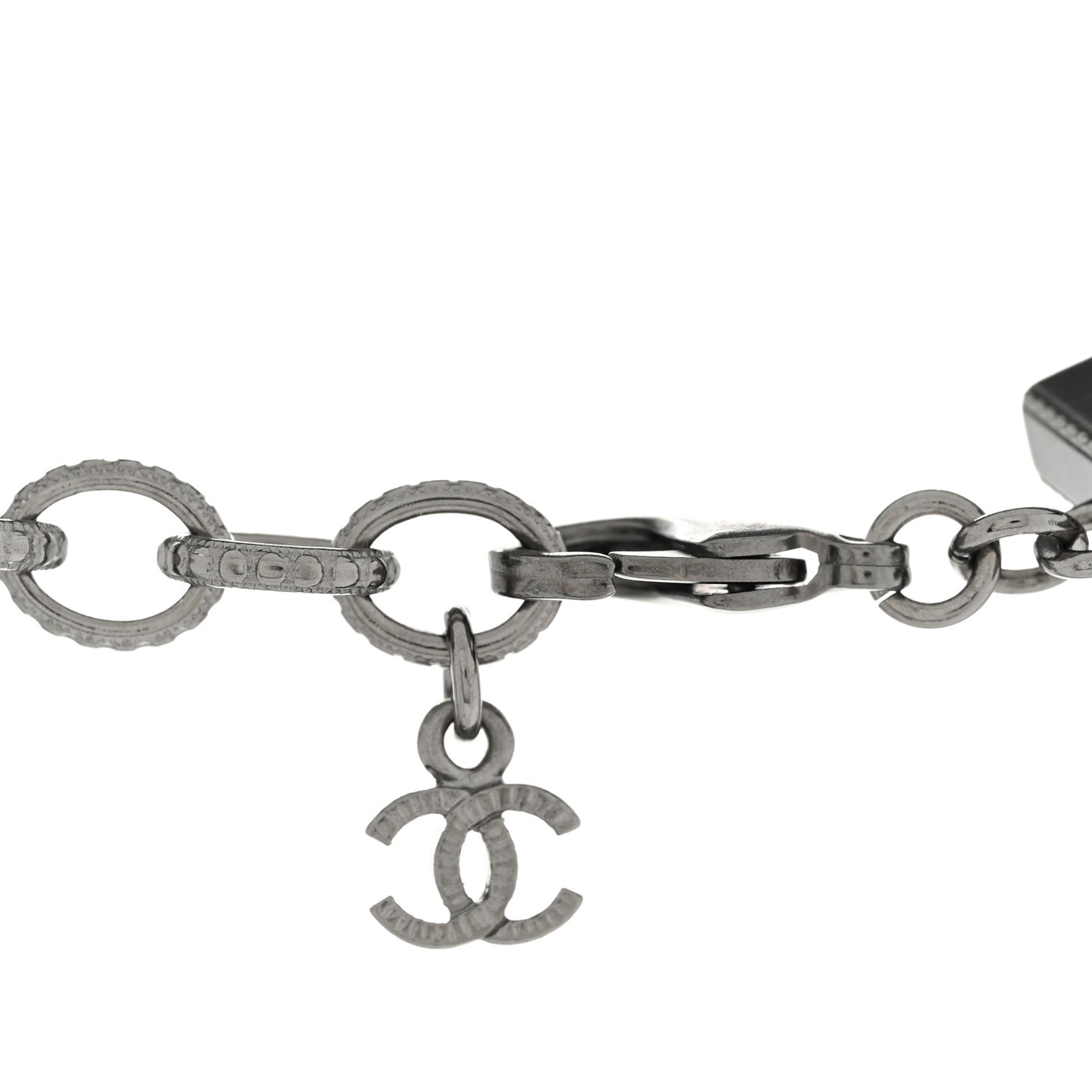 Mesh Logo Choker Necklace Ruthenium