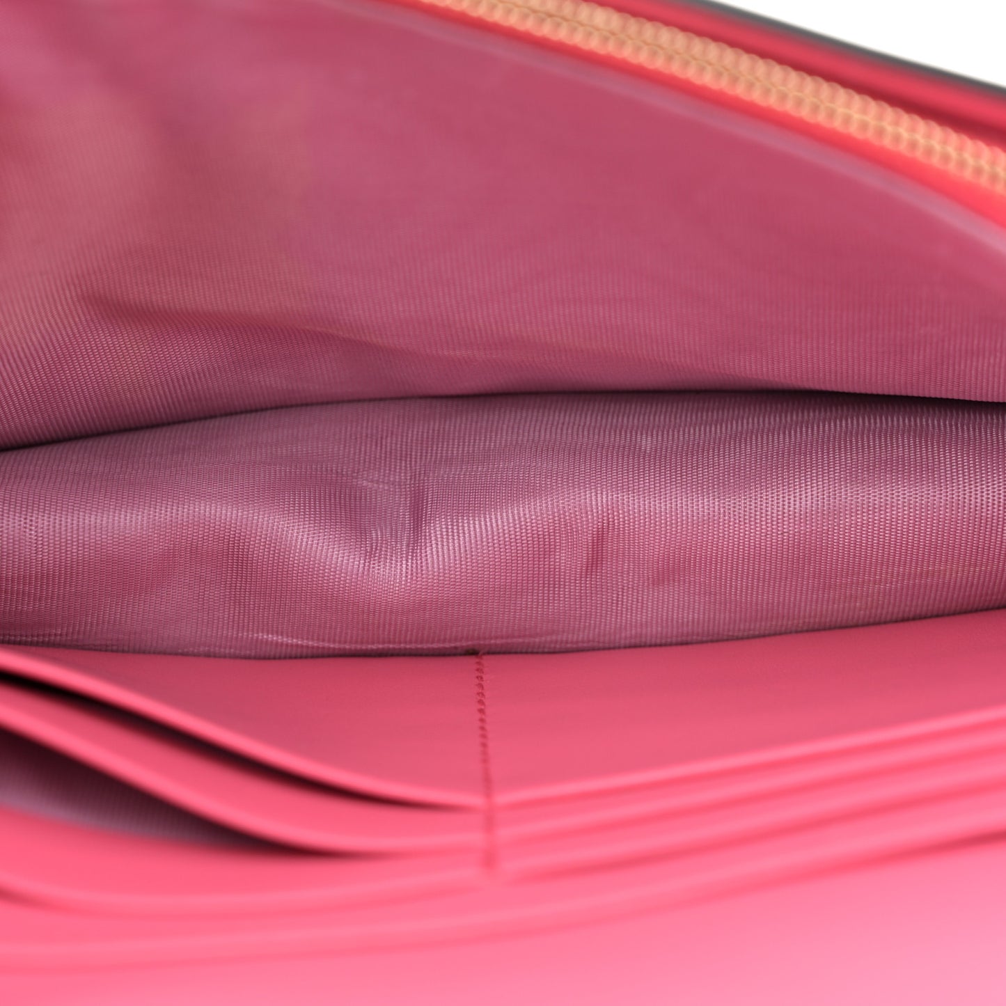 Calfskin GG Matelasse Chain Wallet Rhodamine Pink
