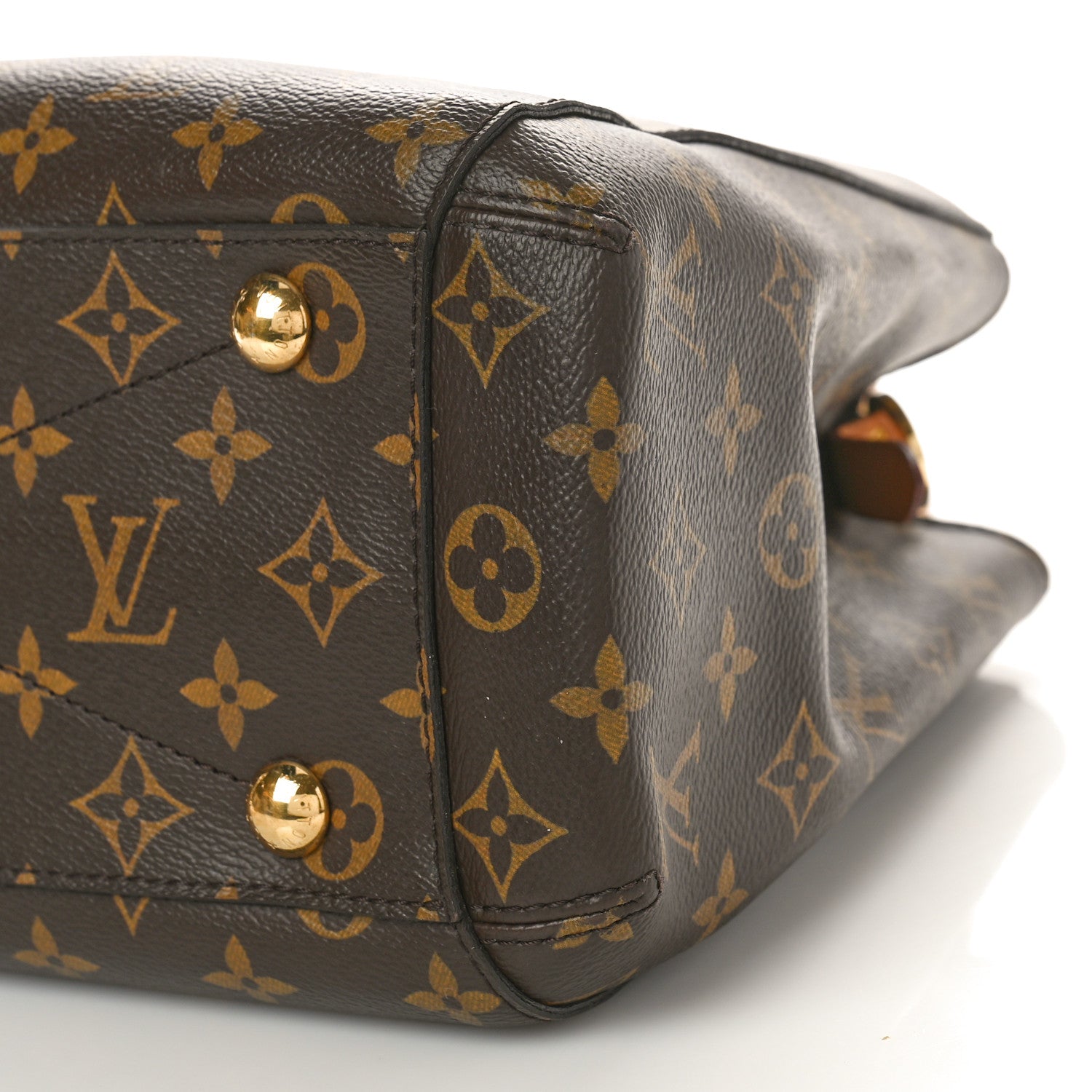 Louis Vuitton Monogram Montaigne MM 8 of 9