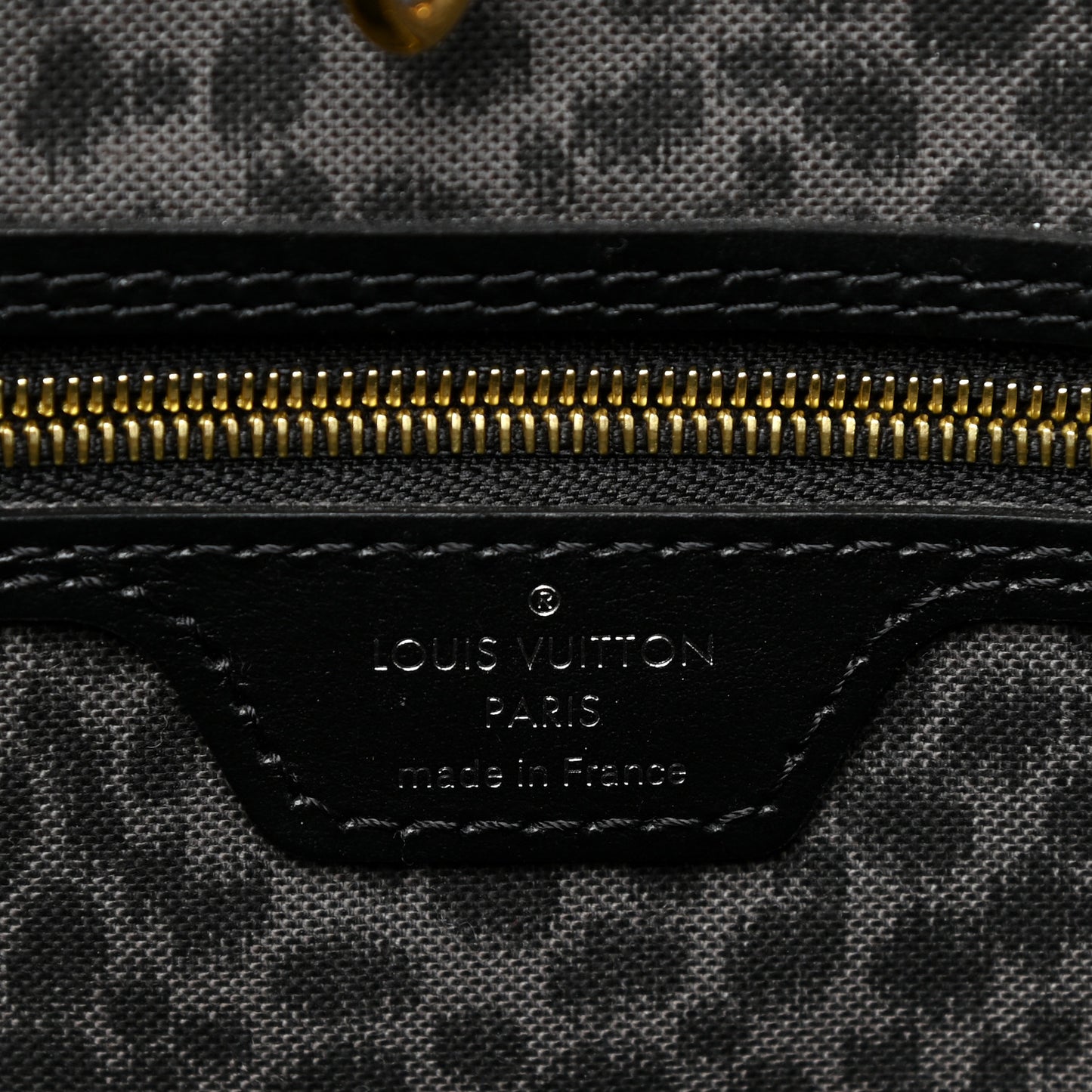 Monogram Giant Wild At Heart Neverfull MM Black