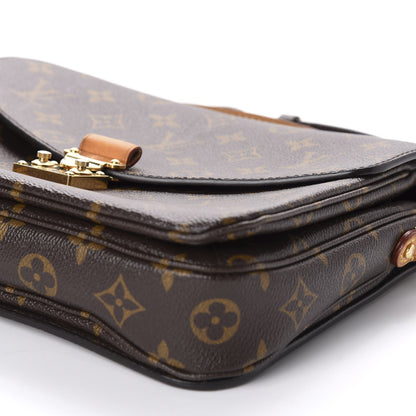 Louis Vuitton Monogram Pochette Metis 7 of 9