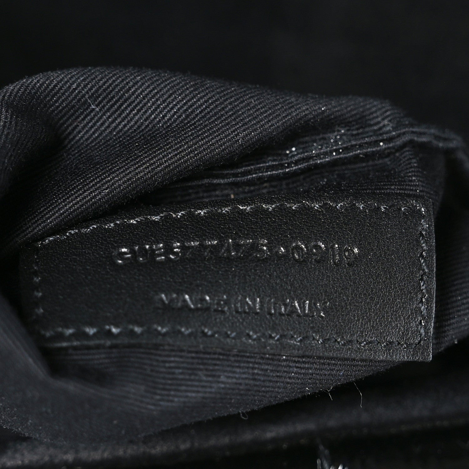 Saint Laurent Patent Lambskin Quilted Medium Loulou Puffer Monogram Chain Satchel Black 7 of 9