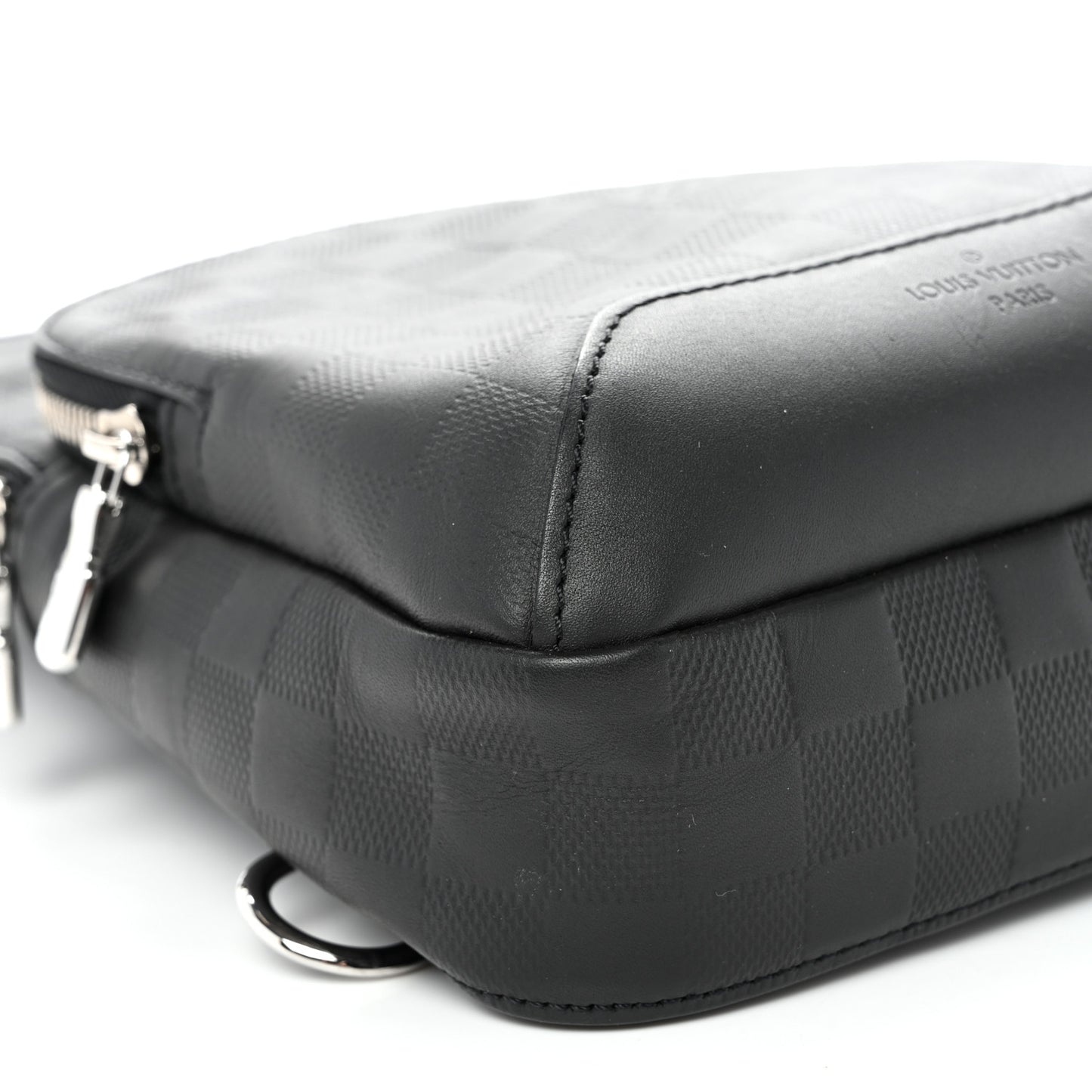 Damier Infini Avenue Sling Bag Onyx