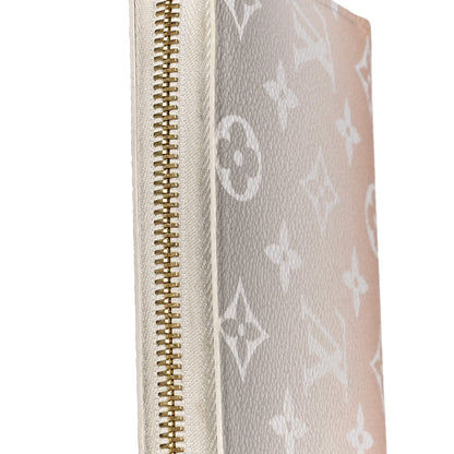 Louis Vuitton Monogram Giant By The Pool Zippy Wallet Brume 10 of 12