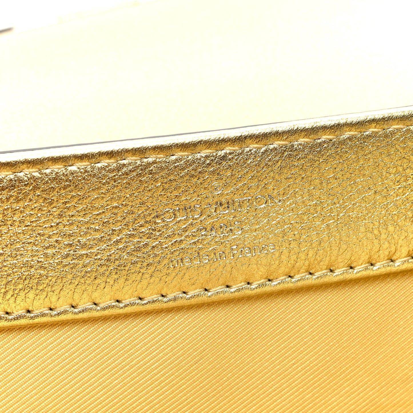 Metallic Calfskin Lockme II Chain Bag BB Gold