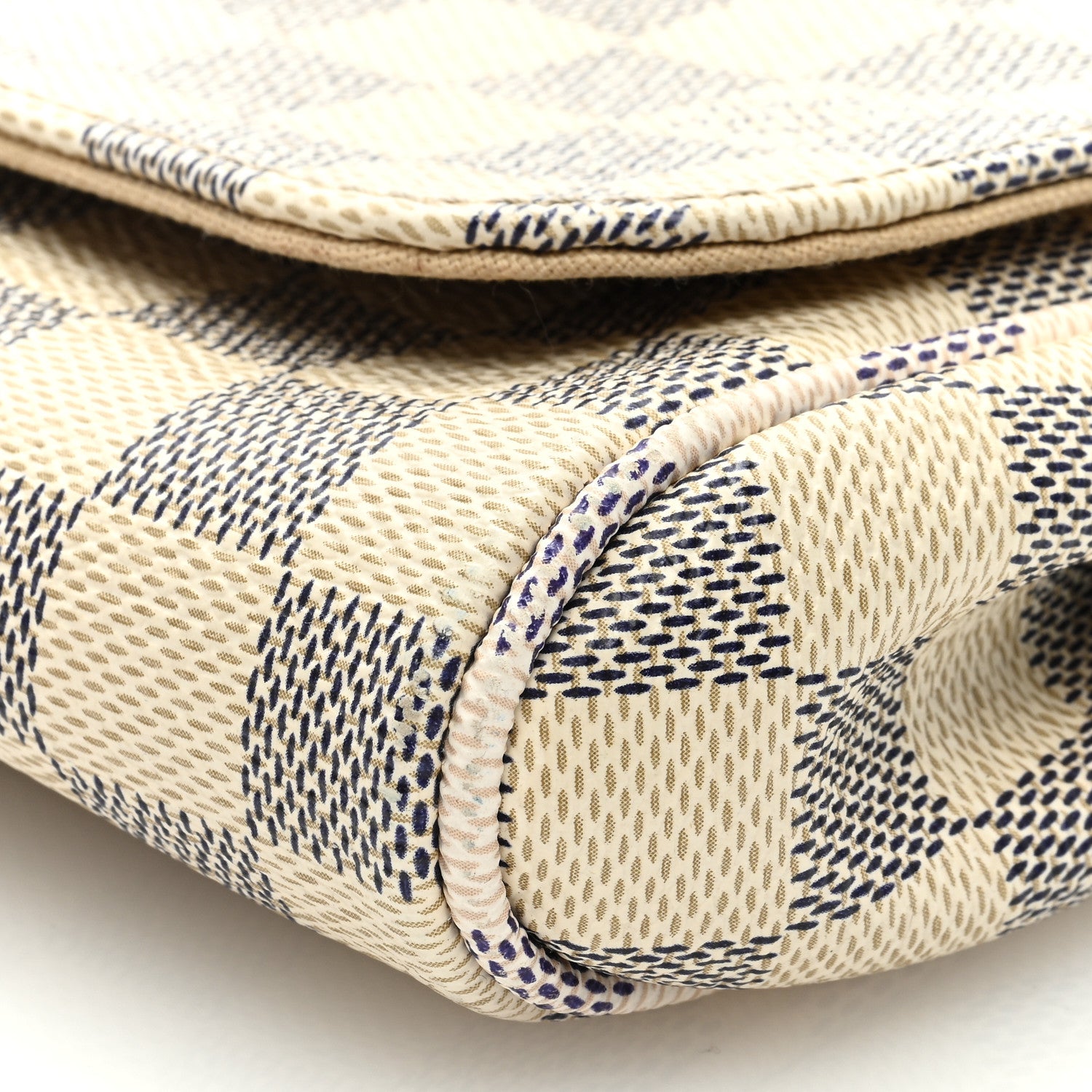 Louis Vuitton Damier Azur Favorite PM 8 of 8