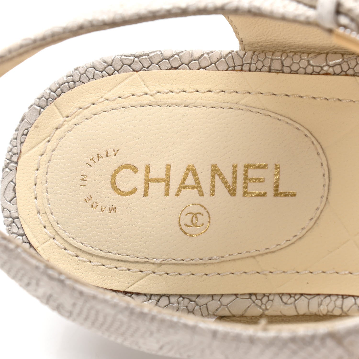 Chanel Crackled Calfskin CC Thong Sandals 37 White Black 9 of 10