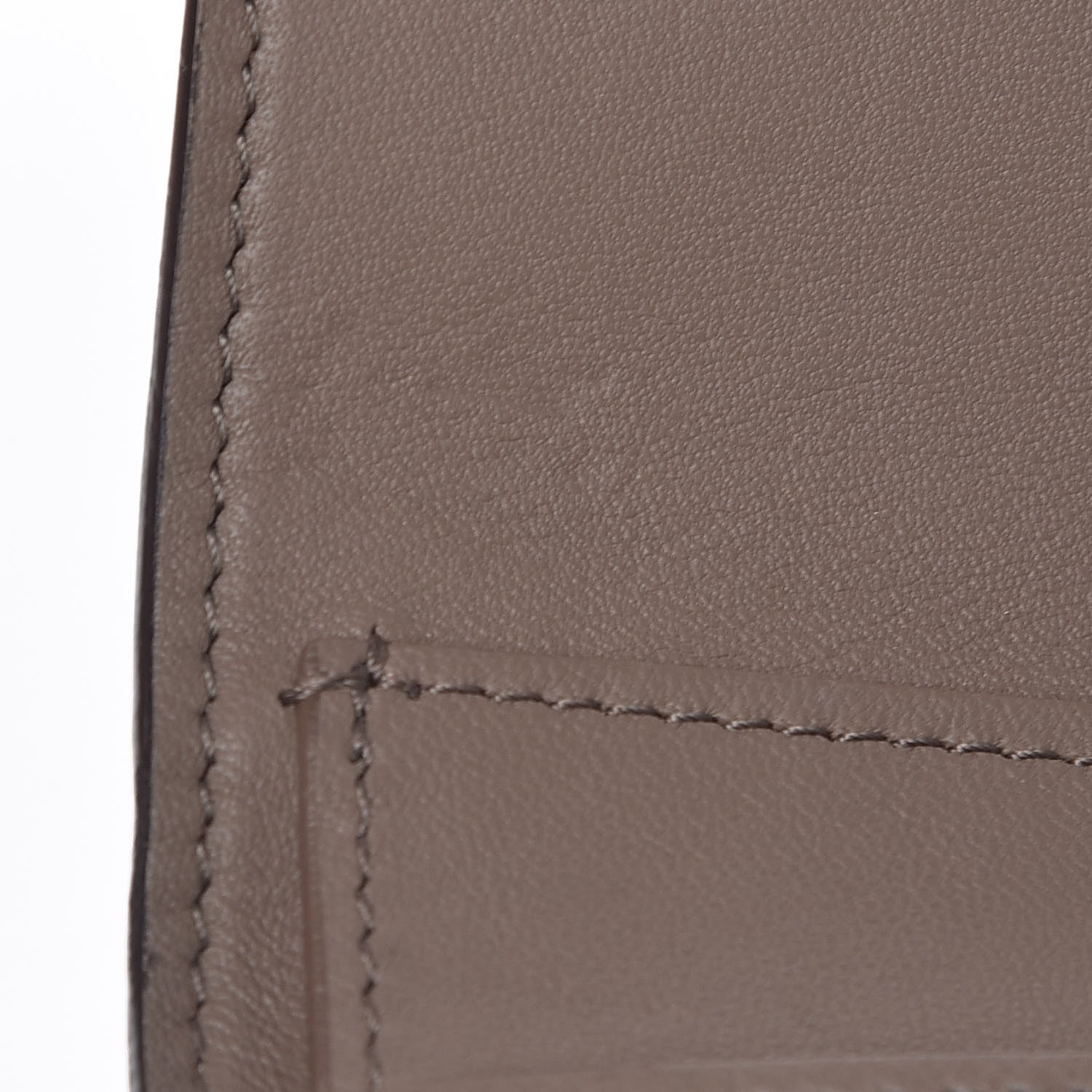 Louis Vuitton Taurillon Capucines Compact Wallet Magnolia 9 of 12