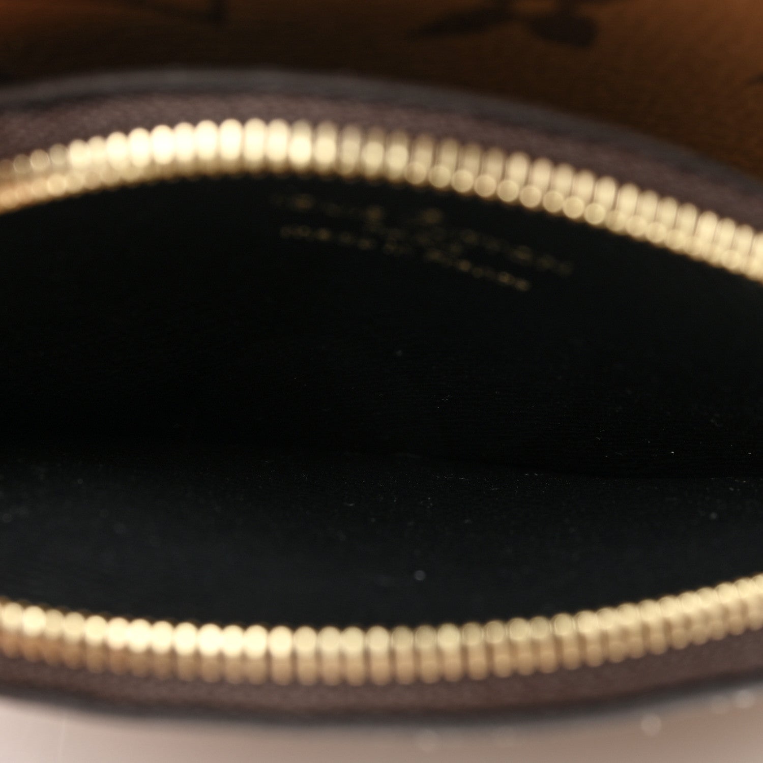 Louis Vuitton Reverse Monogram Giant Trio Pouch 7 of 9