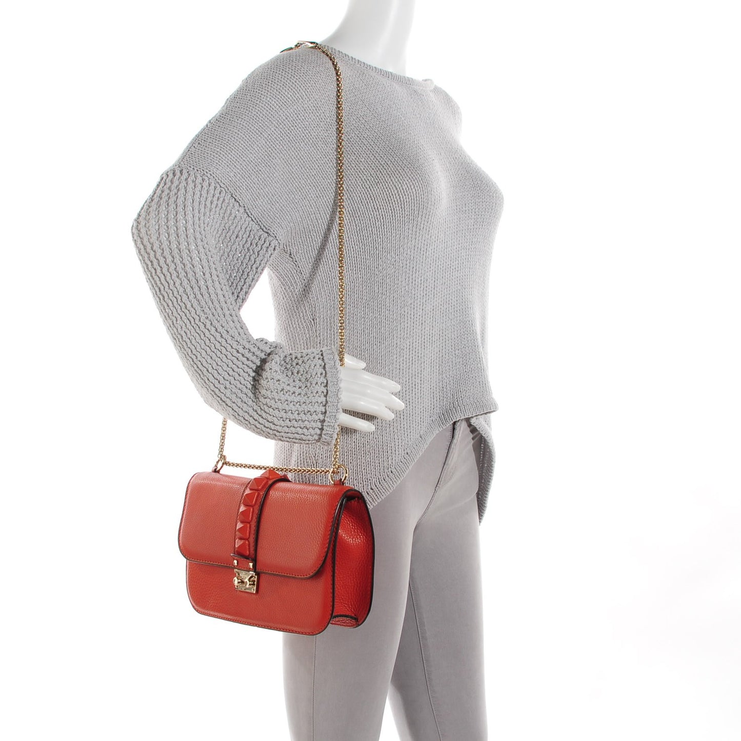 Pebbled Calfskin Monochrome Medium Glam Lock Rockstud Flap English Red