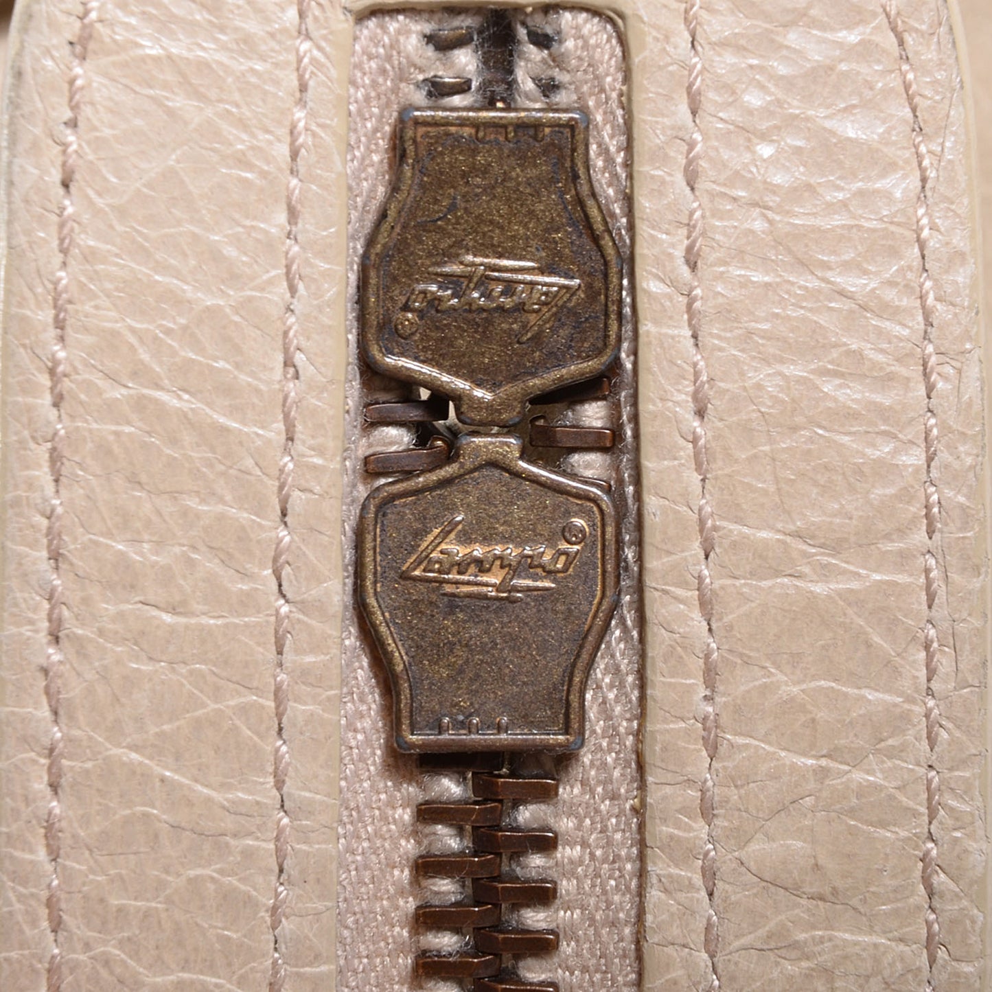 Agneau Classic Hardware City Praline
