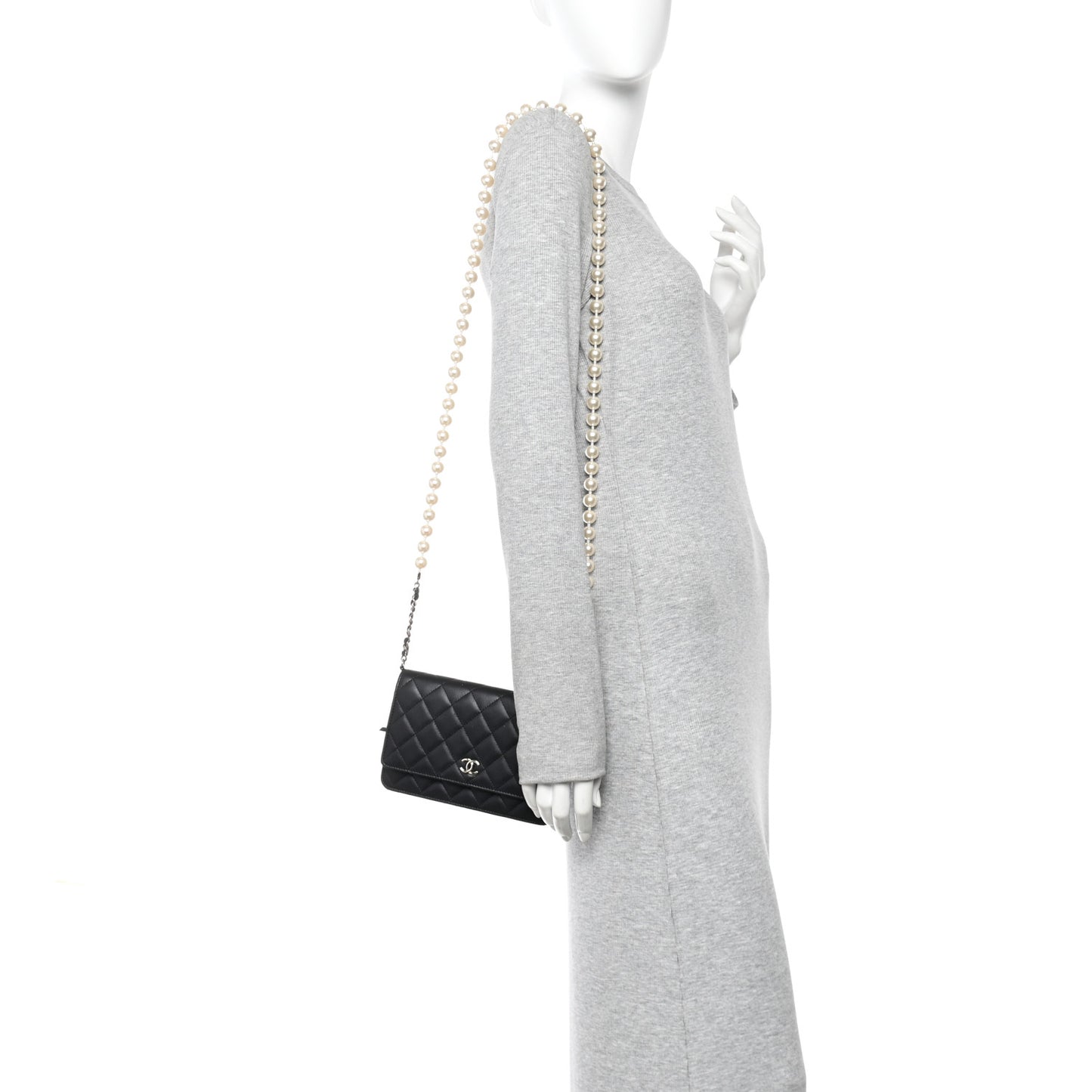 Lambskin Quilted Pearl Wallet On Chain WOC Black