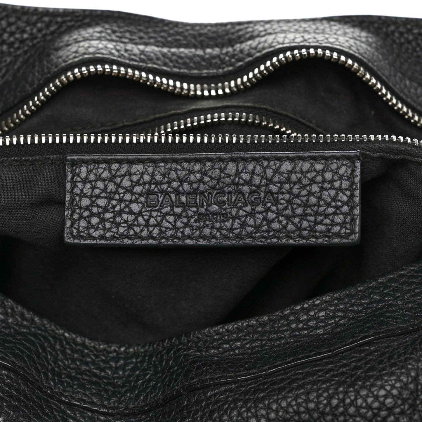 Vibrato Calfskin Classic Silver Hardware City Black