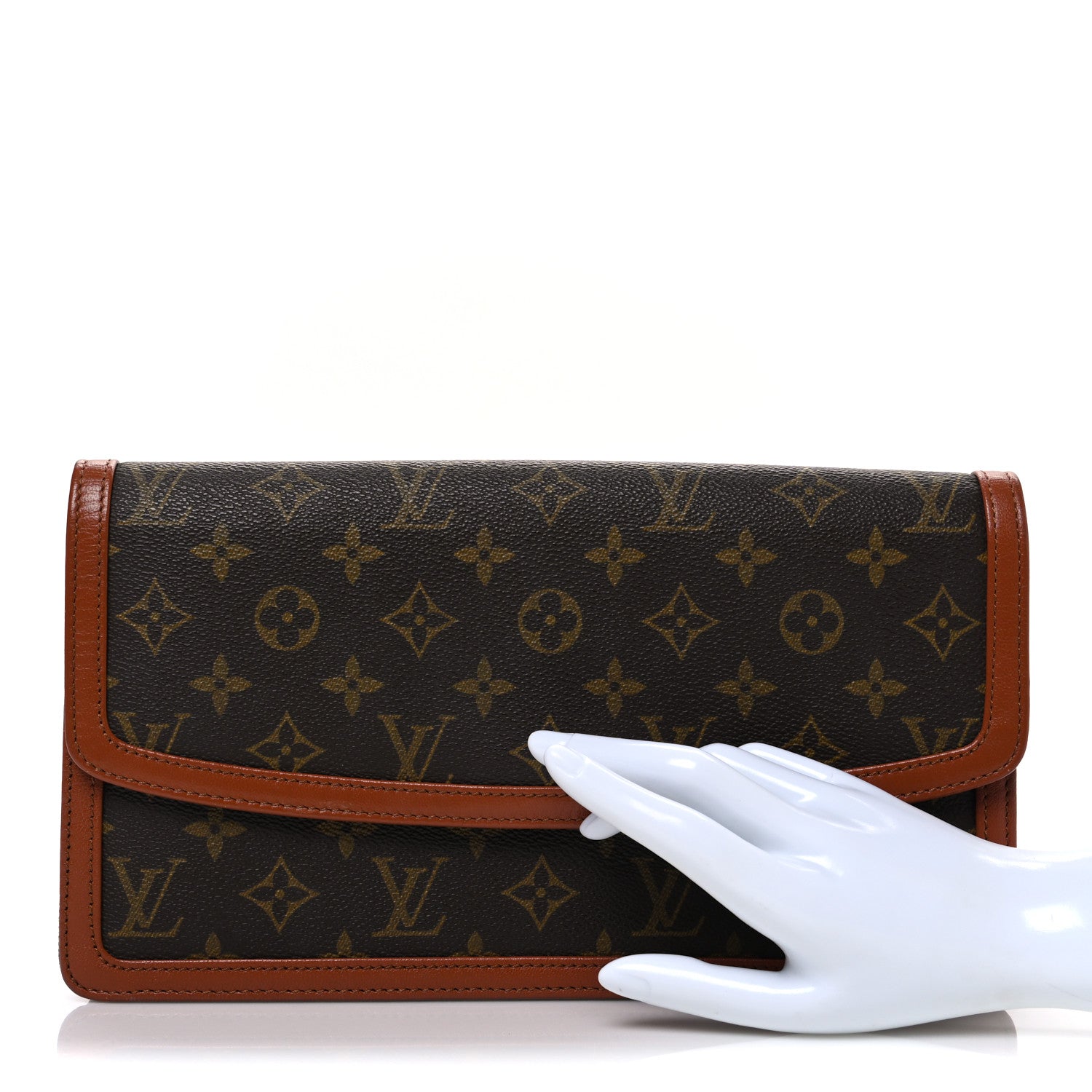 Louis Vuitton Monogram Pochette Dame 29 2 of 8