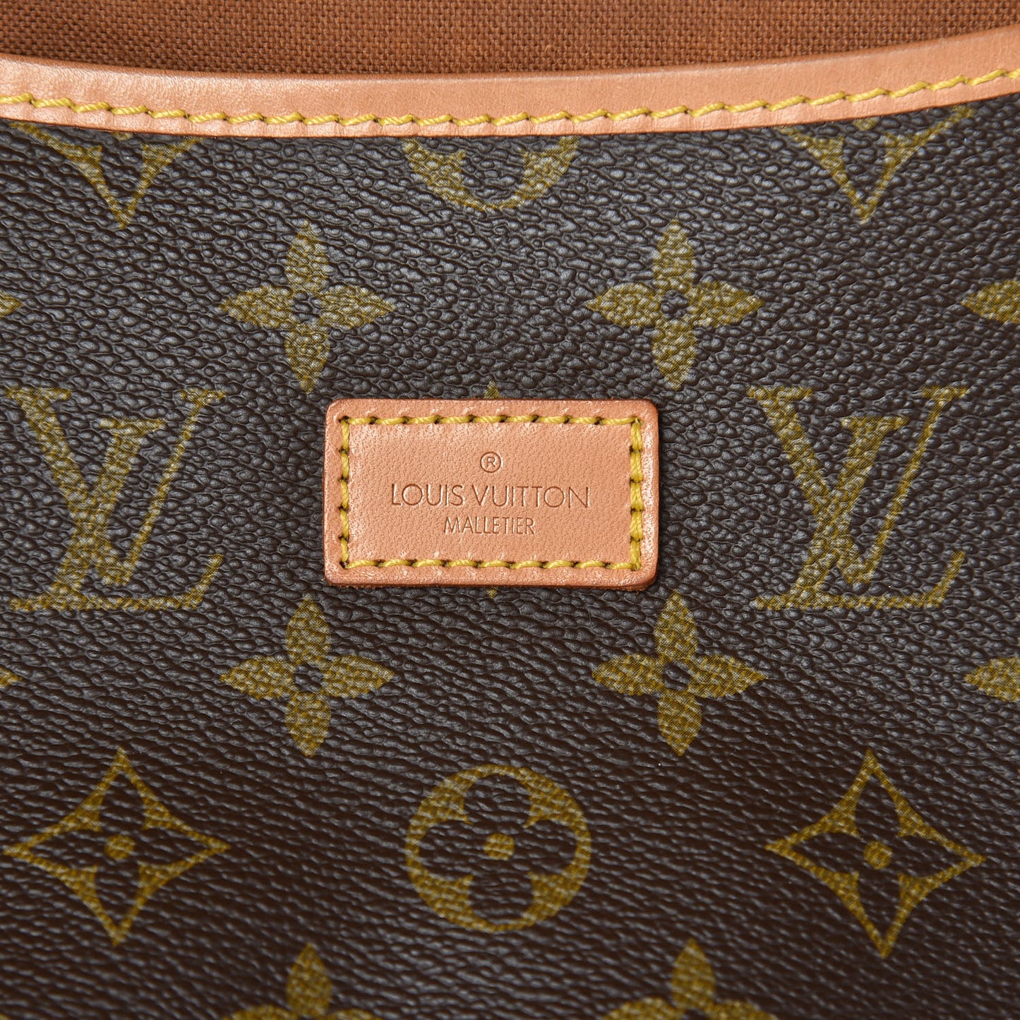 Monogram Saumur 35