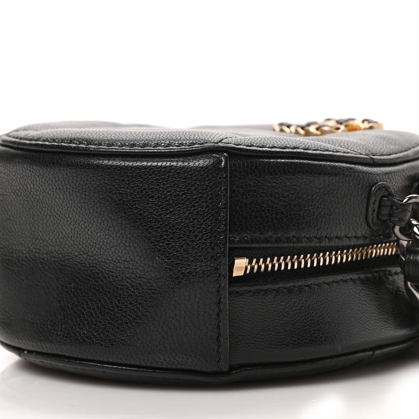 Shiny Goatskin Quilted Chanel 19 Round Clutch With Chain Black