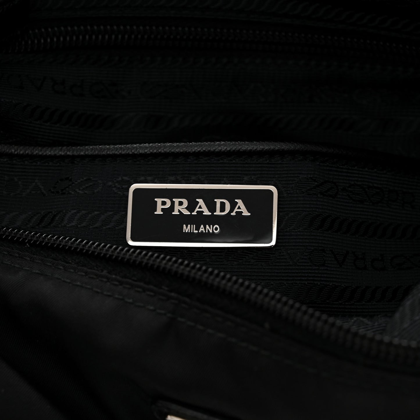 Tessuto Nylon Saffiano Flat Messenger Bag Black