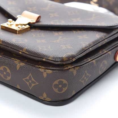Louis Vuitton Monogram Pochette Metis 6 of 10