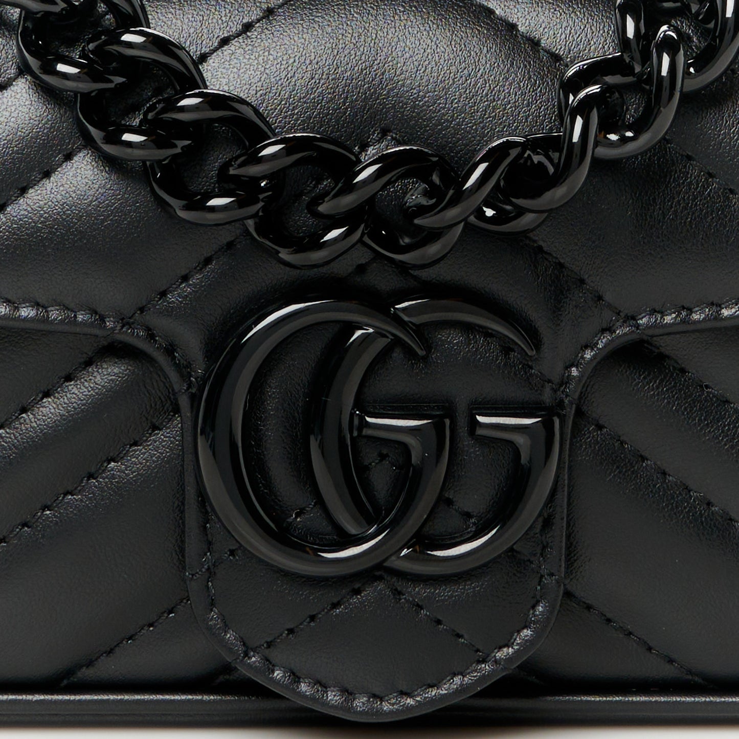 Calfskin Matelasse Monochrome GG Marmont Chain Belt Bag Black