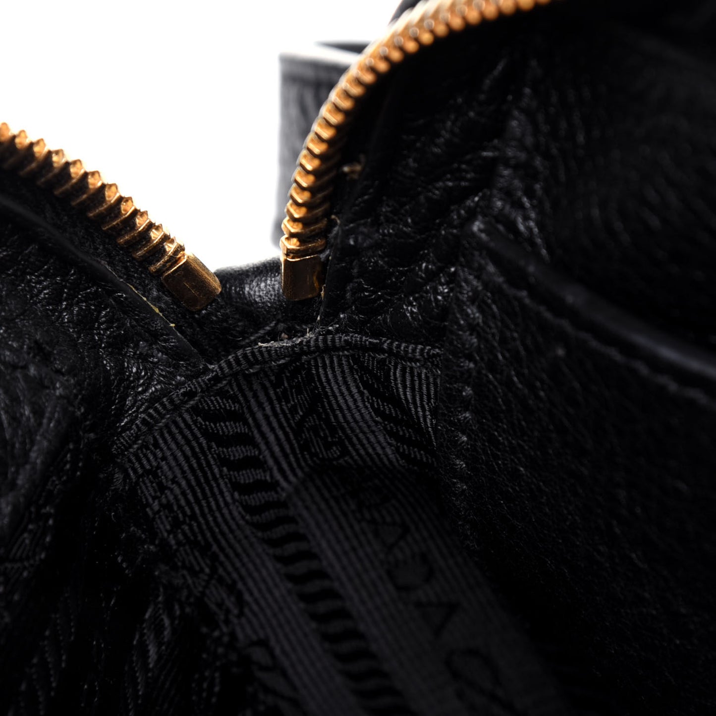 Vitello Daino Belt Bag Black