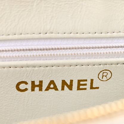 Chanel Caviar Quilted Shoulder Bag White 6 of 17