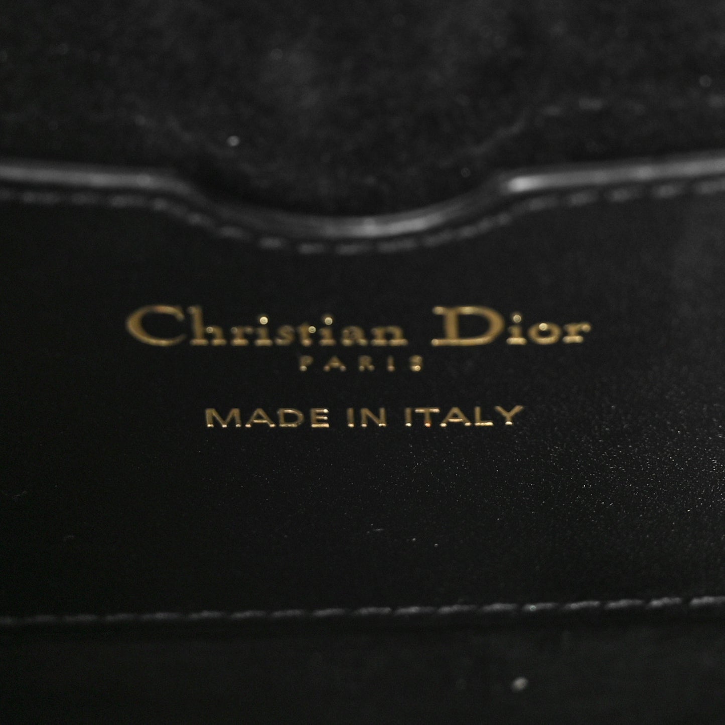 Box Calfskin Medium Bobby Flap Black