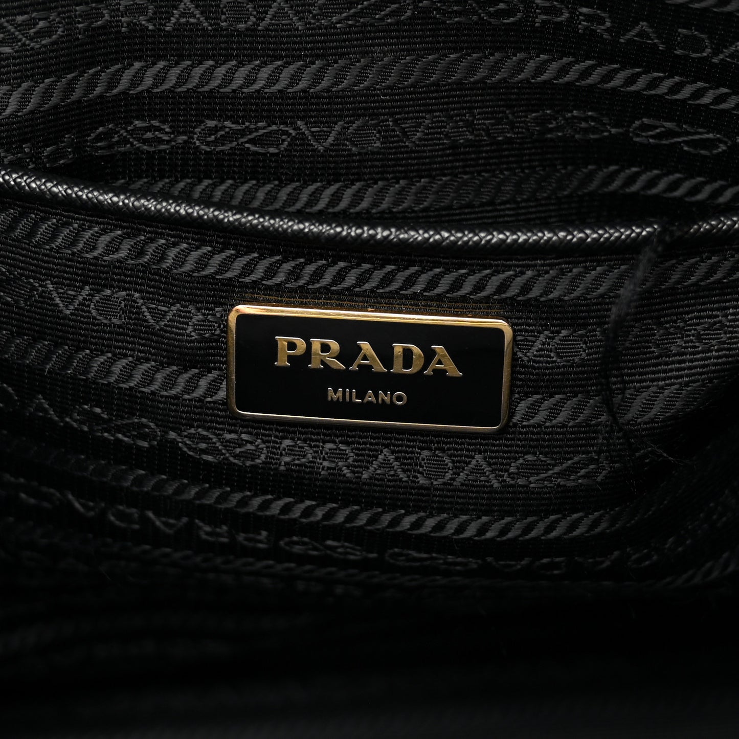 Saffiano Lux Medium Double Zip Tote Black