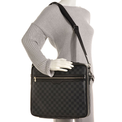 Louis Vuitton Damier Graphite Steeve Messenger 2 of 8