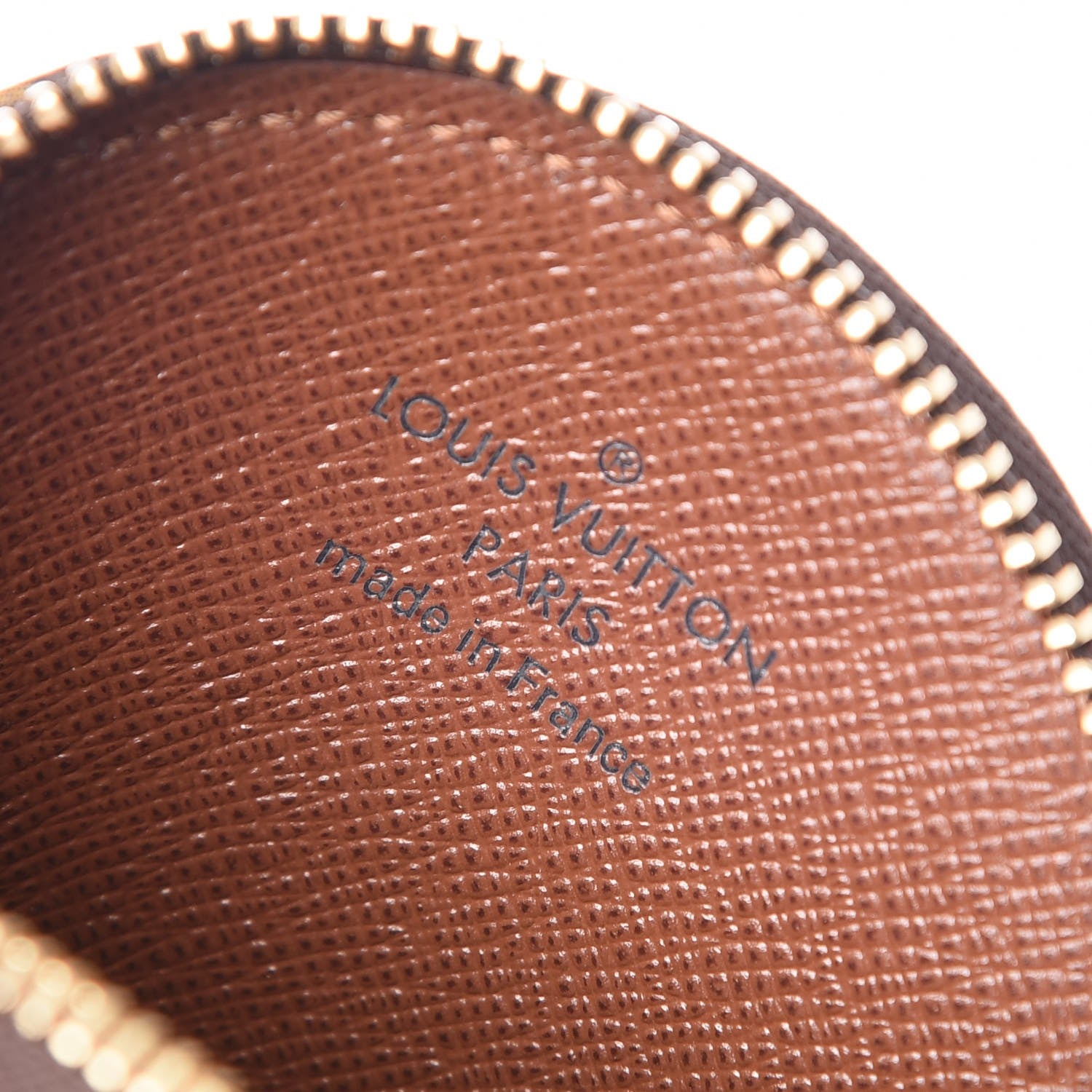 Louis Vuitton Monogram Round Coin Purse 6 of 8